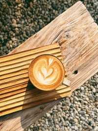 Sip, sit, and slow down—Hitch & Round is
