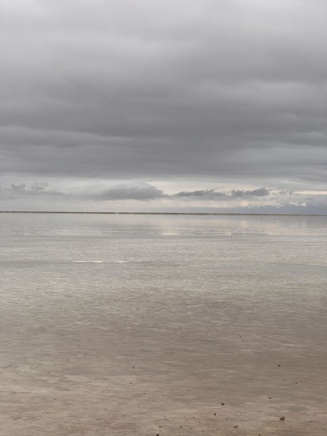 Watch The World Disappear In The Endless Salt Flats Of Bonneville