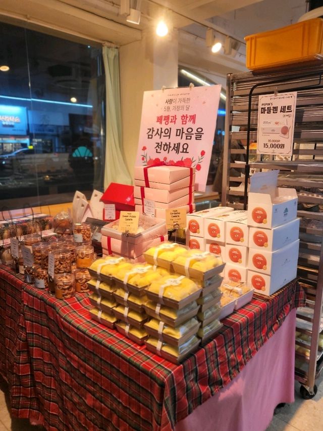 부산 수영구 빵지순례 명소로 핫한 베이커리