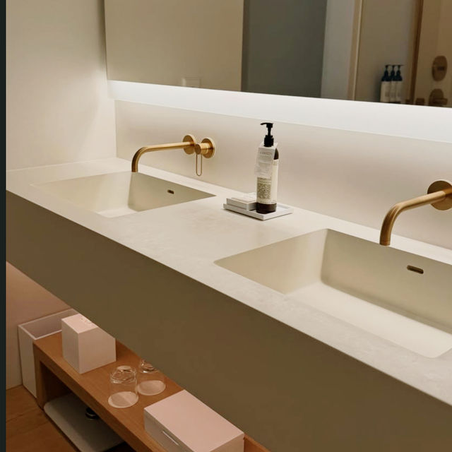 A Bespoke Escape Wrapped in Modern Glamour