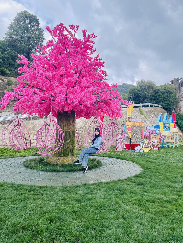 A Tiny Kingdom with a Giant Heart: My Journey to Dwarves Empire, Yunnan