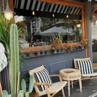 A Soulful Escape into Art and Flavor