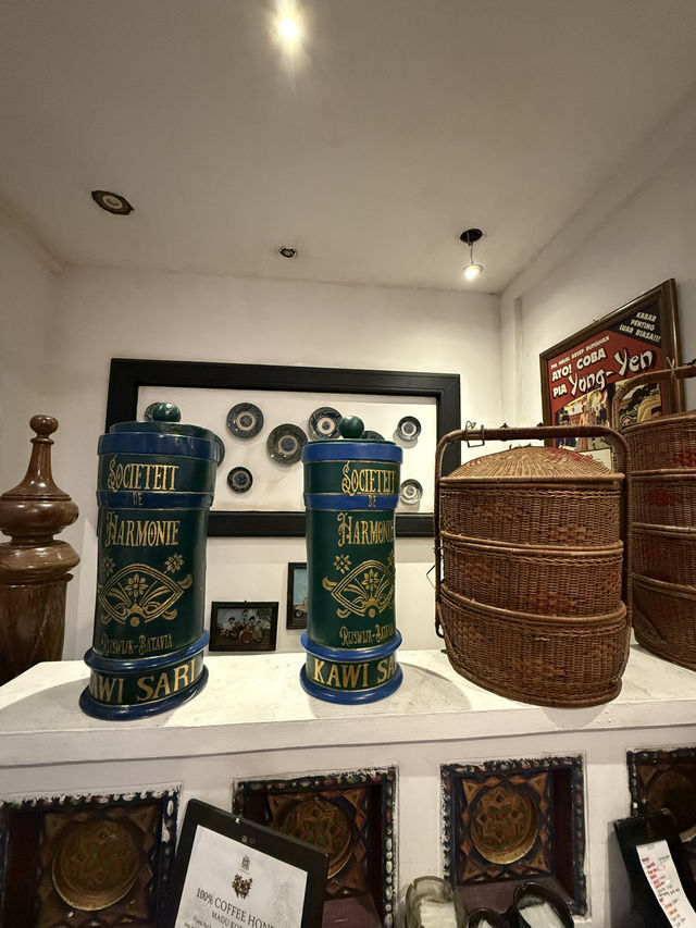 Farm to Table dining experience  in this Beautiful Cafe in Jakarta