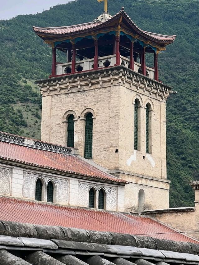 🌊🚢 Glide Through China’s Heart! | Yangtze River Cruise  🇨🇳✨