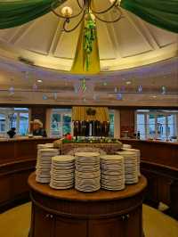 “Avillion Admiral Cove – Spacious Seaside Retreat with Charming Flaws”