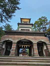 一.金澤名景〔尾山神社〕，彩色玻璃門樓的歷史之美⛩️✨