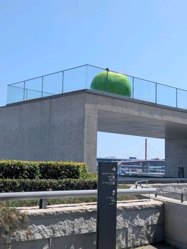 神戶 | 兵庫縣立美術館，安藤忠雄代表性的清水模建築