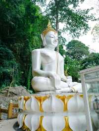 เที่ยวถ้ำเขาชะอางค์ ชลบุรี