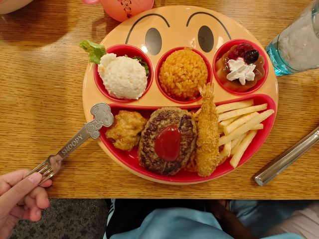 北海道🇯🇵 小樽、用餐時只聽到身邊的人說日語的餐廳😎