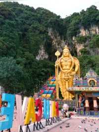 Sacred Heights: Batu Caves’ Spiritual Ascent 