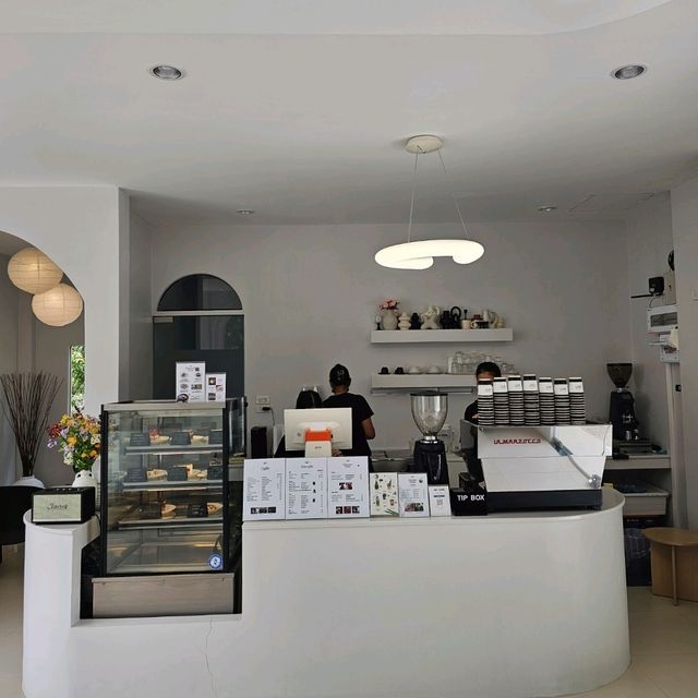 🔅gloi cafe - กลอย คาเฟ่ - กาญจนบุรี🔅