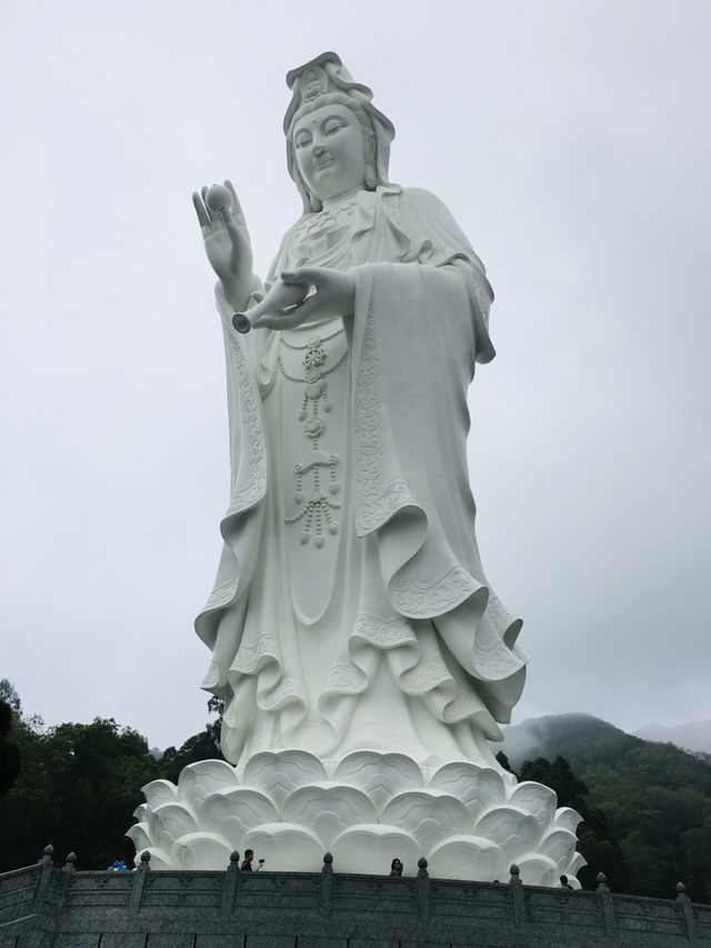 香港慈山寺：靜謐心靈的佛教聖地