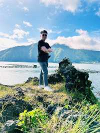 Tranquility Beneath the Volcano: Batur Lake Bliss