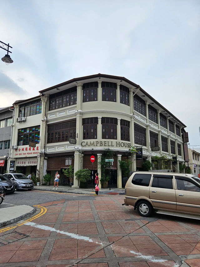 Colonial Echoes & Cultural Rhythms in George Town