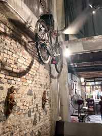 Vintage Vibes, Bold Brews – Only at Kleptokrat