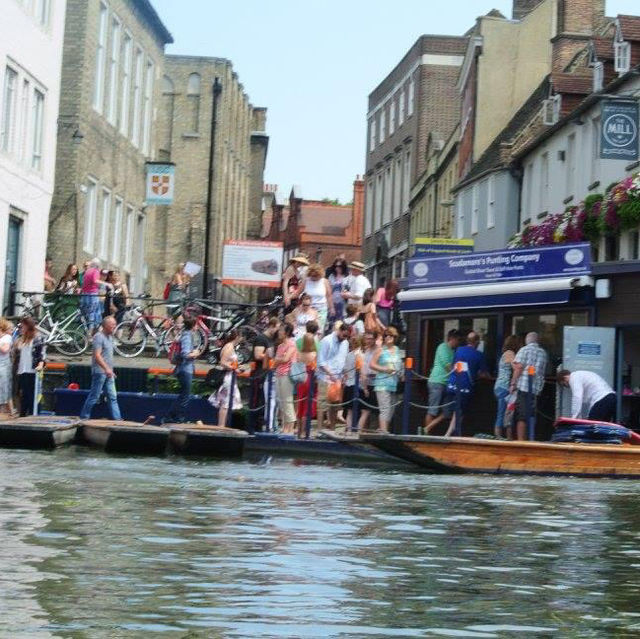 🛶 Punting on the River Cam