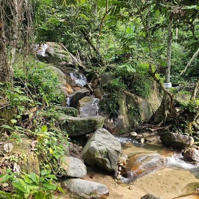 Off the beaten track in KL - art, hiking, make your own pewter dish
