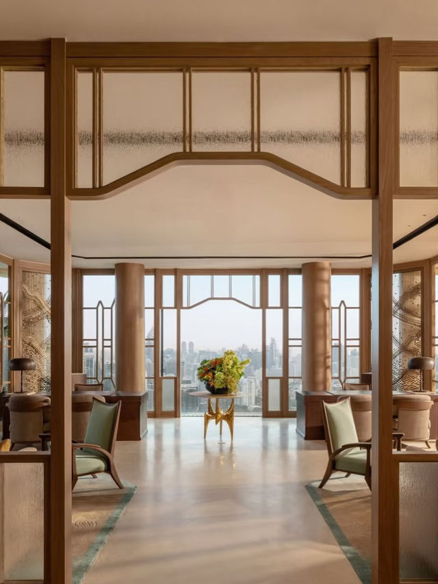 🌿 A New Chapter of Thai Elegance — Dusit Thani Bangkok