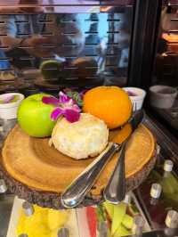 Urban Royalty Awaits, Discover Pullman King Power