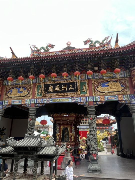 🛕 Serenity in the Heart of Klang: Kwan Imm Temple Hidden Among Timeworn Walls
