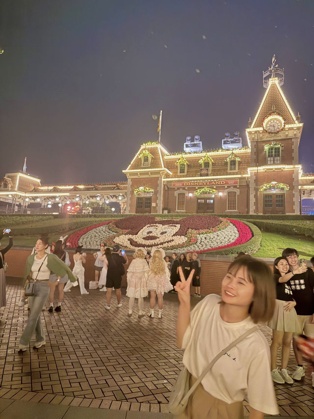 プレゼントってまさかの香港ディズニーランド🎁🎆🎠✨ プレゼントってまさかの香港ディズニーランド🎁🎆🎠✨