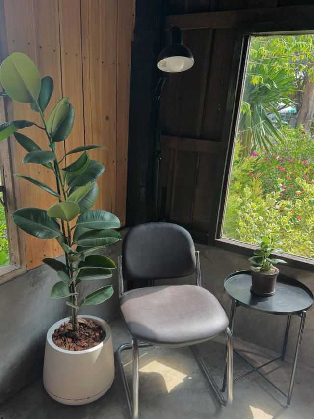 Siri home cafe 🥤🍂🥐