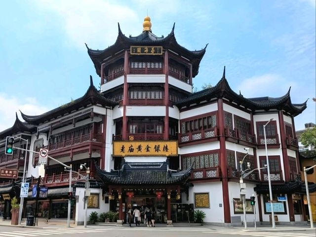 Wandering Through Yu Garden, Shanghai