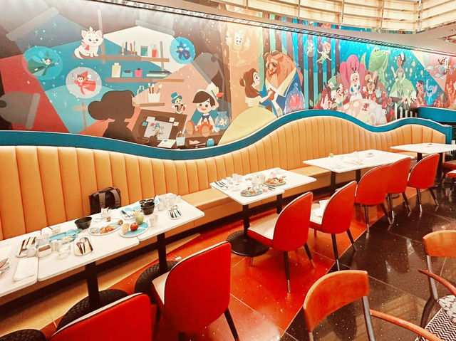 Hollywood Magic with a Disney Twist: A Dream Stay in Hong Kong