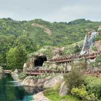 ปราสาทเอเรนเดล Disneyland Hong Kong 