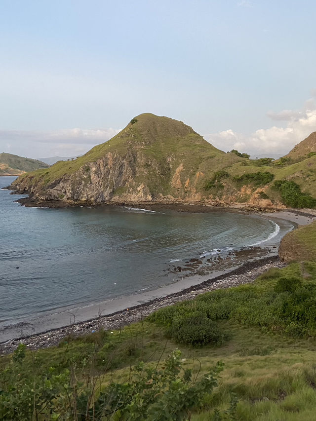 Sunrise Serenity on Padar Island: A Cultural Odyssey