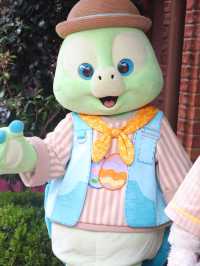 上海ディズニーも！グリーティングが至る所で！