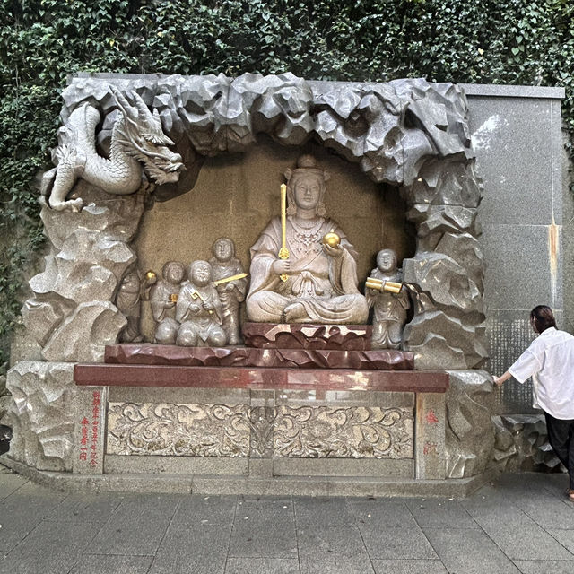 The Vermilion Threshold: Zuishinmon Gate of Enoshima Shrine ⛩️ The Vermilion Threshold: Zuishinmon Gate of Enoshima Shrine ⛩️