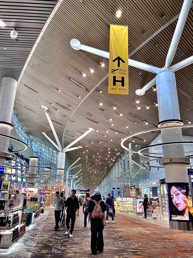 ［吉隆坡旅遊］建築很美很好拍的機場✈️吉隆坡國際機場