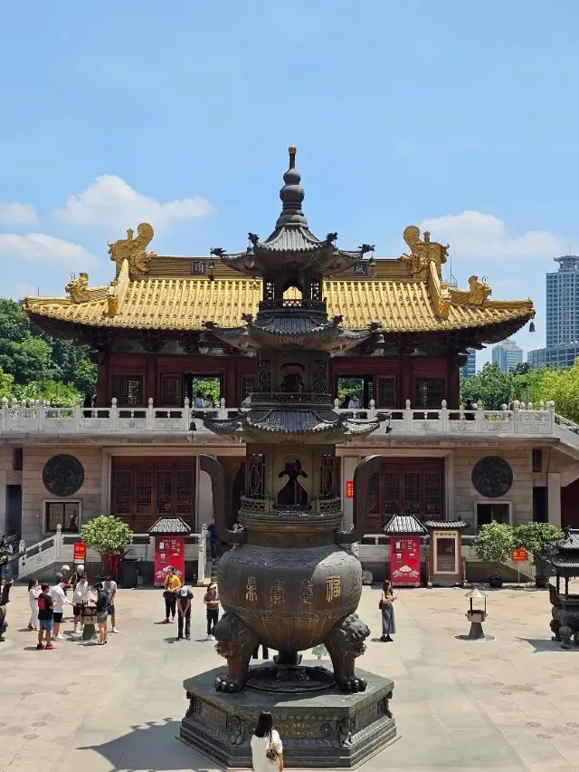 ความสงบใจกลางเซี่ยงไฮ้