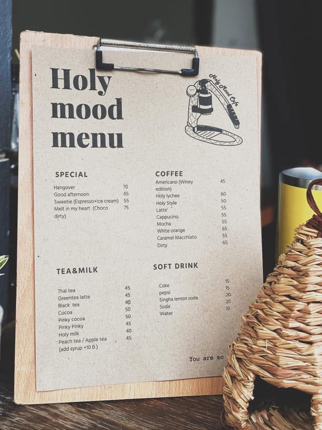Holy Mood Cafe 🌲
