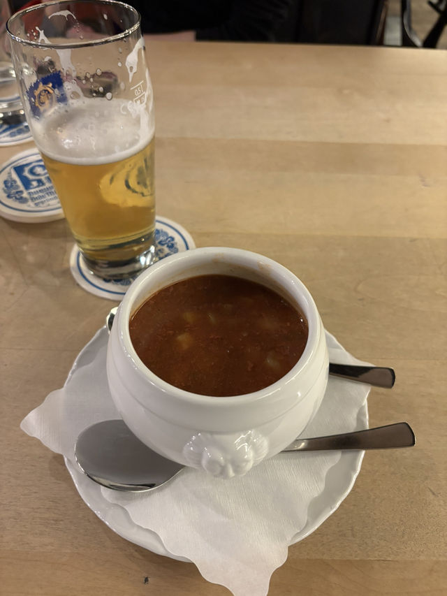 【ミュンヘン🇩🇪】市庁舎の仕掛け時計と絶品グルメ巡り 