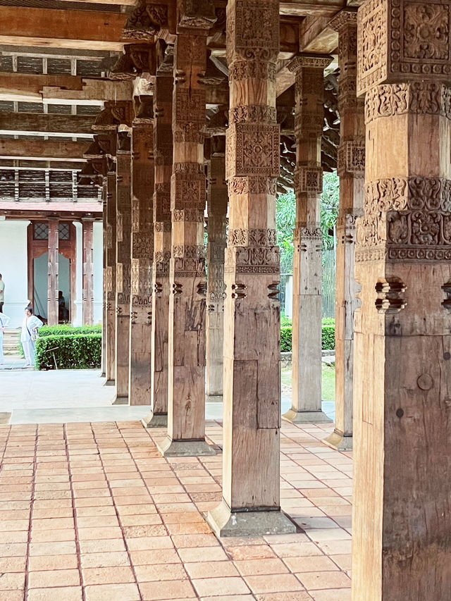 🇱🇰Sri Dalada Maligawa: Where the Sacred Tooth Relic Guards the Soul of Sri Lanka! 🙏