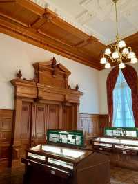 🏛️ Exploring the Historic Red Brick Ministry of Justice Building