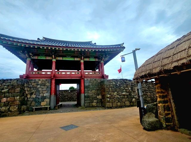 หมู่บ้านพื้นเมืองซองอึบ (Seongeup Folk Village)