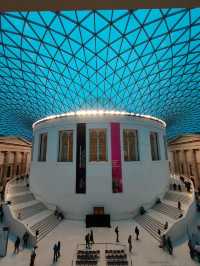 Flow and Crowd: A Visit to the British Museum