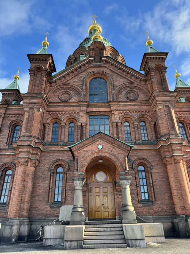 USPENSKI CATHEDRAL: HELSINKI’S MAJESTIC ORTHODOX GEM ⛪🇫🇮✨