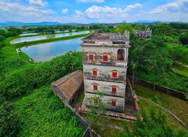 蹒跚小旅人的时空奇遇，在世界遗产碉楼与百年骑楼间，聆听华侨故事