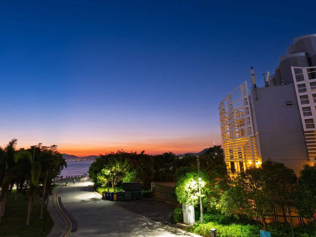 A Symphony of Steel and Starlight: West Kowloon After Dark A Symphony of Steel and Starlight: West Kowloon After Dark