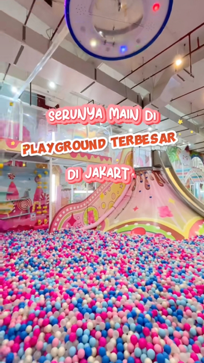 #tripdijakarta Pecah banget seru-seruan di playground terbesar di Jakarta hari ini! ✨ Jagonya bikin si kecil (dan emaknya) keringetan tapi tetap happy.

Area perosotannya bener-bener juara, banyak banget pilihannya sampai bingung mau coba yang mana dulu! Dari yang tinggi sampai yang berliku, semuanya seru banget. Tempatnya luas, aman, dan bikin anak aktif bergerak seharian. Definisi healing terbaik buat si kecil! 🎢💦