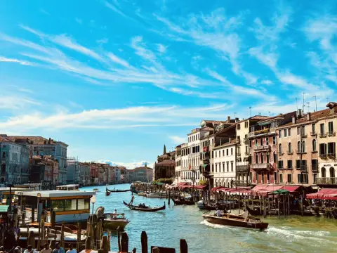 Venice: A Dreamy Travel Experience in the Romantic City of Water