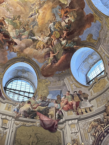 世界で最も美しいバロック様式の図書館の一つ。 | Trip.com ウィーン