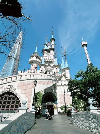 🎢 – The Underrated Theme Park Gem That Deserves More Love! 🏰✨ and it’s Cheaper!!!