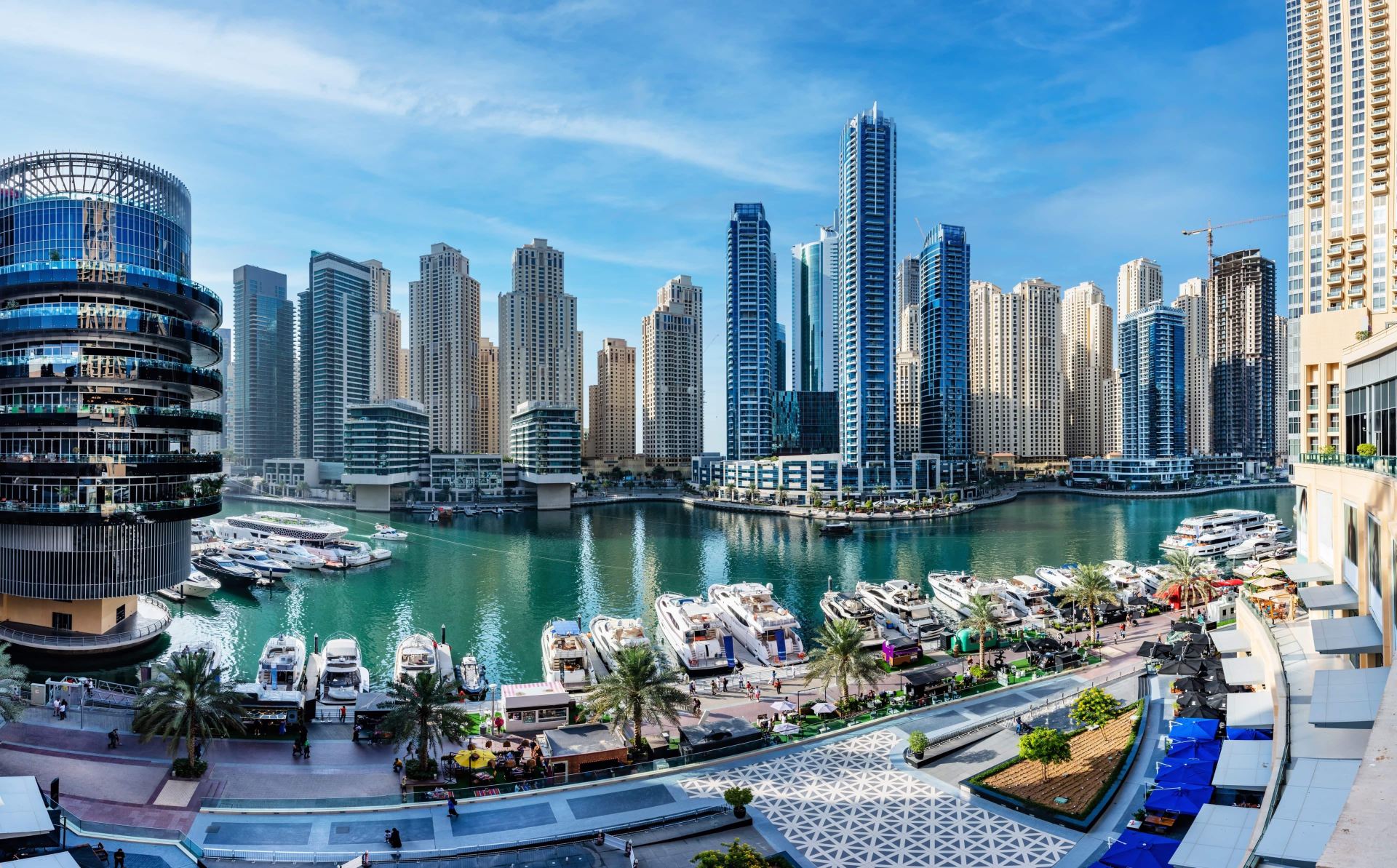 Navigating Dubai: Skyline Architecture, Historic Creeks, and Desert Ridges!
