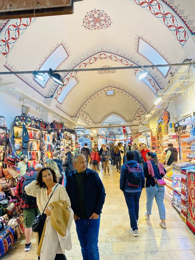 Finding Gems at Istanbul’s Grand Bazaar 