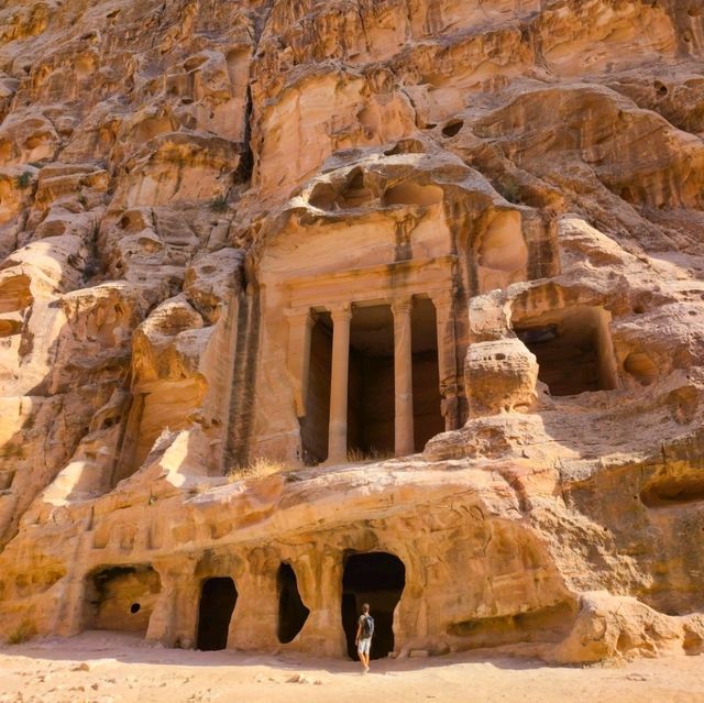 Discover the Triclinium at Little Petra